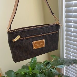 Mini Jet Set Shoulder Bag
